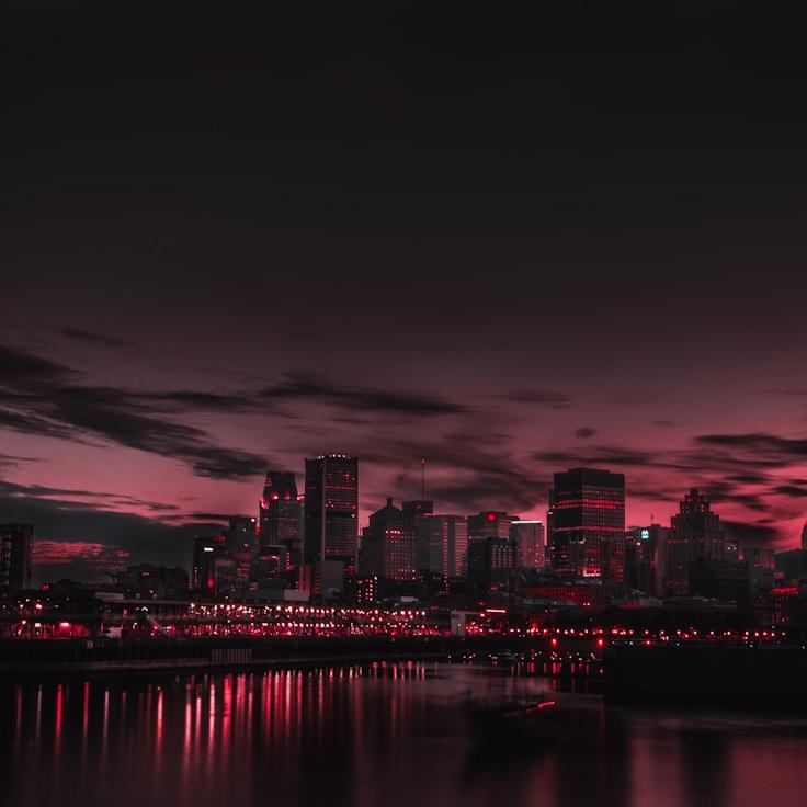 Emily Carter - Expat family life guide in Canada